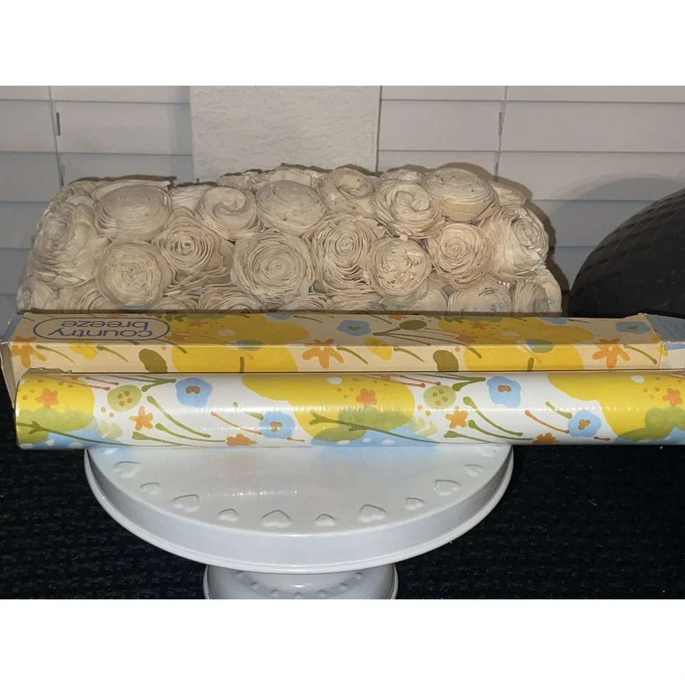 Vintage Avon Country‎ Breeze Drawer Lining Paper - New in Box 1980 6' X 13
